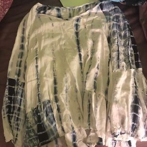 Adorable tie dye bohemian blouse